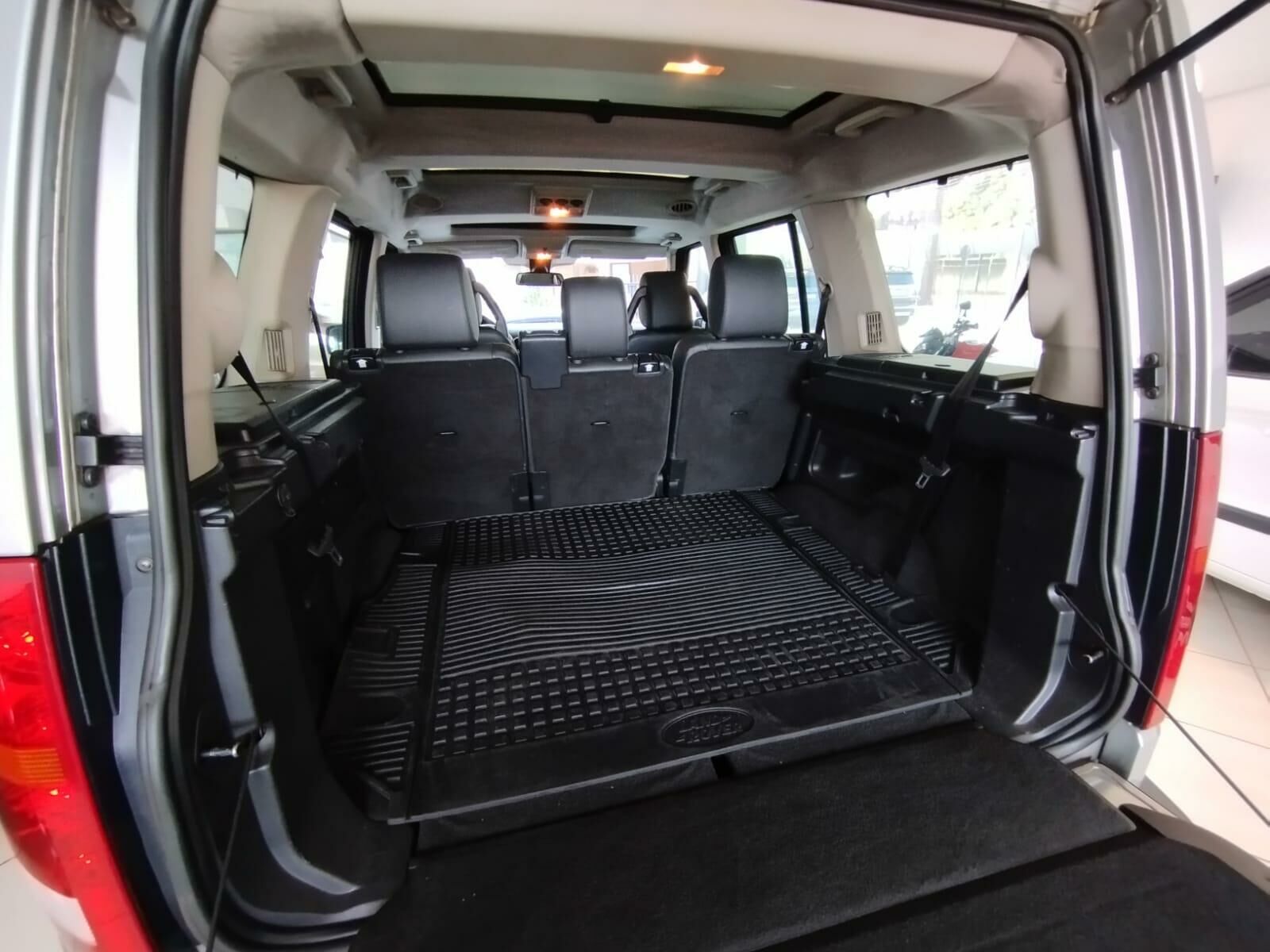 Imagem do veículo  LAND ROVER DISCOVERY 3 HSE